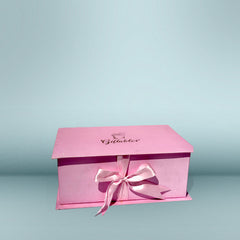 Giftables pink square shape box