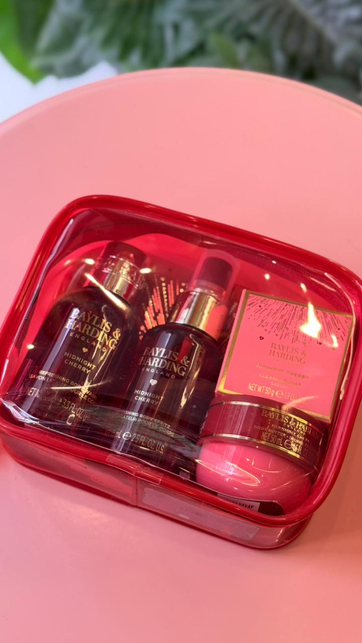 Bayliss & Harding Luxury Travel Wash Bag gift set