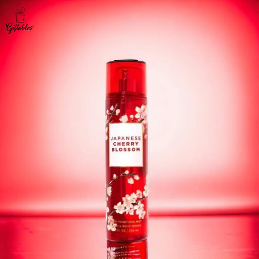 Bath & Body Works Japanese Cherry Blossom Fragrance Mist 236ml for her