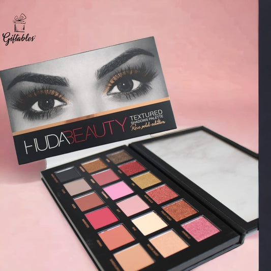 Huda Beauty textured shadows palette rose gold edition