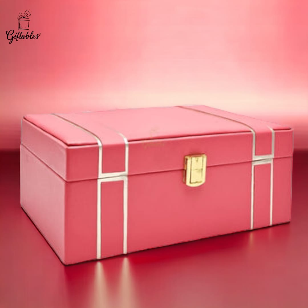 Leather box pink