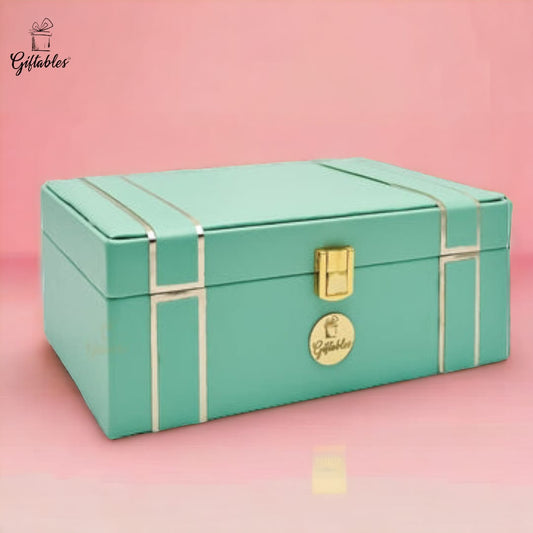 Leather box green