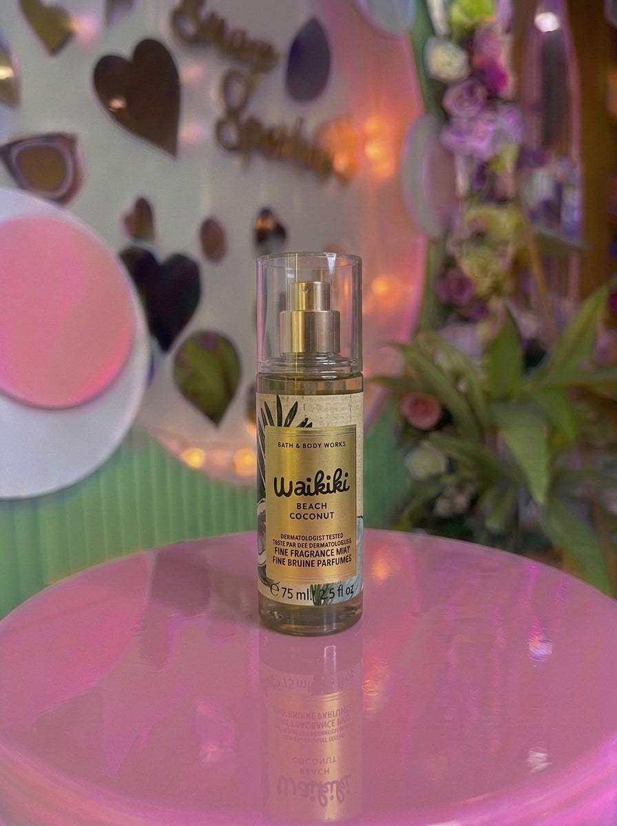Bath & Body Works Waikiki Beach Coconut Fine Fragrance Mist in a 75 ml