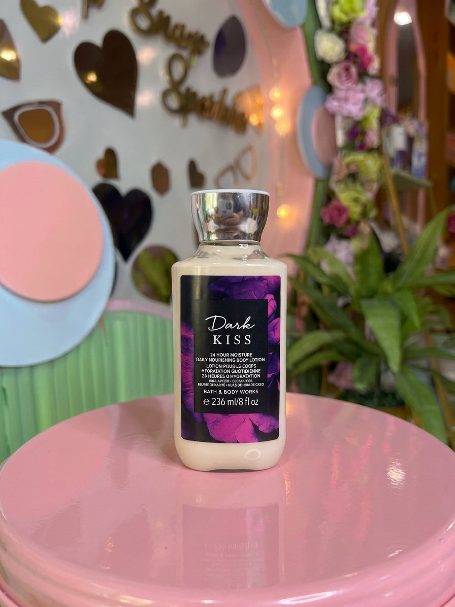 Bath & Body Works Dark Kiss Daily Nourishing Body Lotion (236 ml)